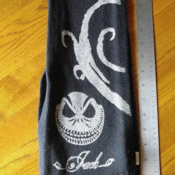 Nightmare Before Christmas Jack Skellington scarf - Picture 6 of 6